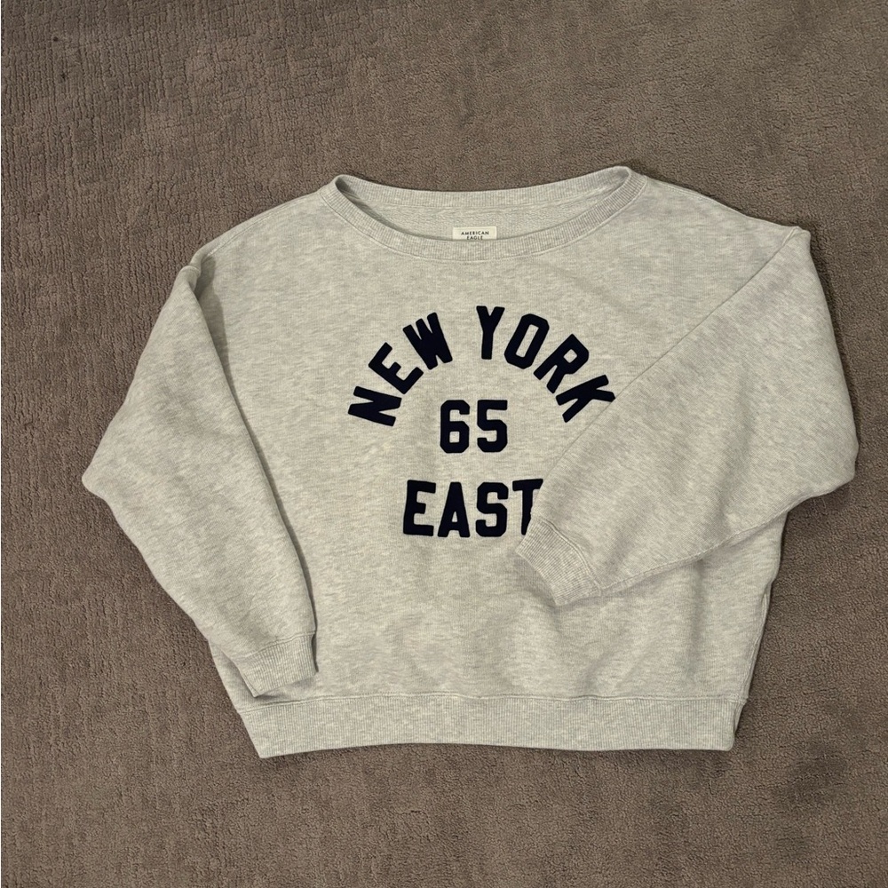 American Eagle Outfitters Wide Neck Gray New York Oversized Graphic Sweatshirt